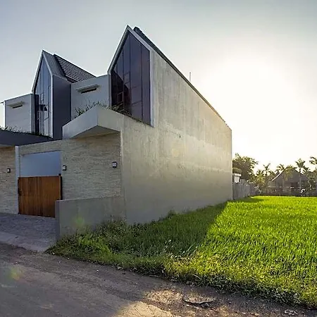 Berawa Bali Beach Villa